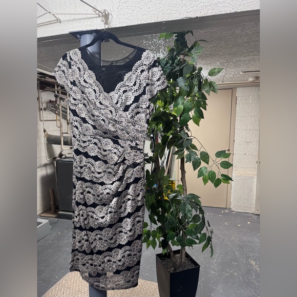 Dresses & Skirts - Elegant Black and Cream Lace Dress